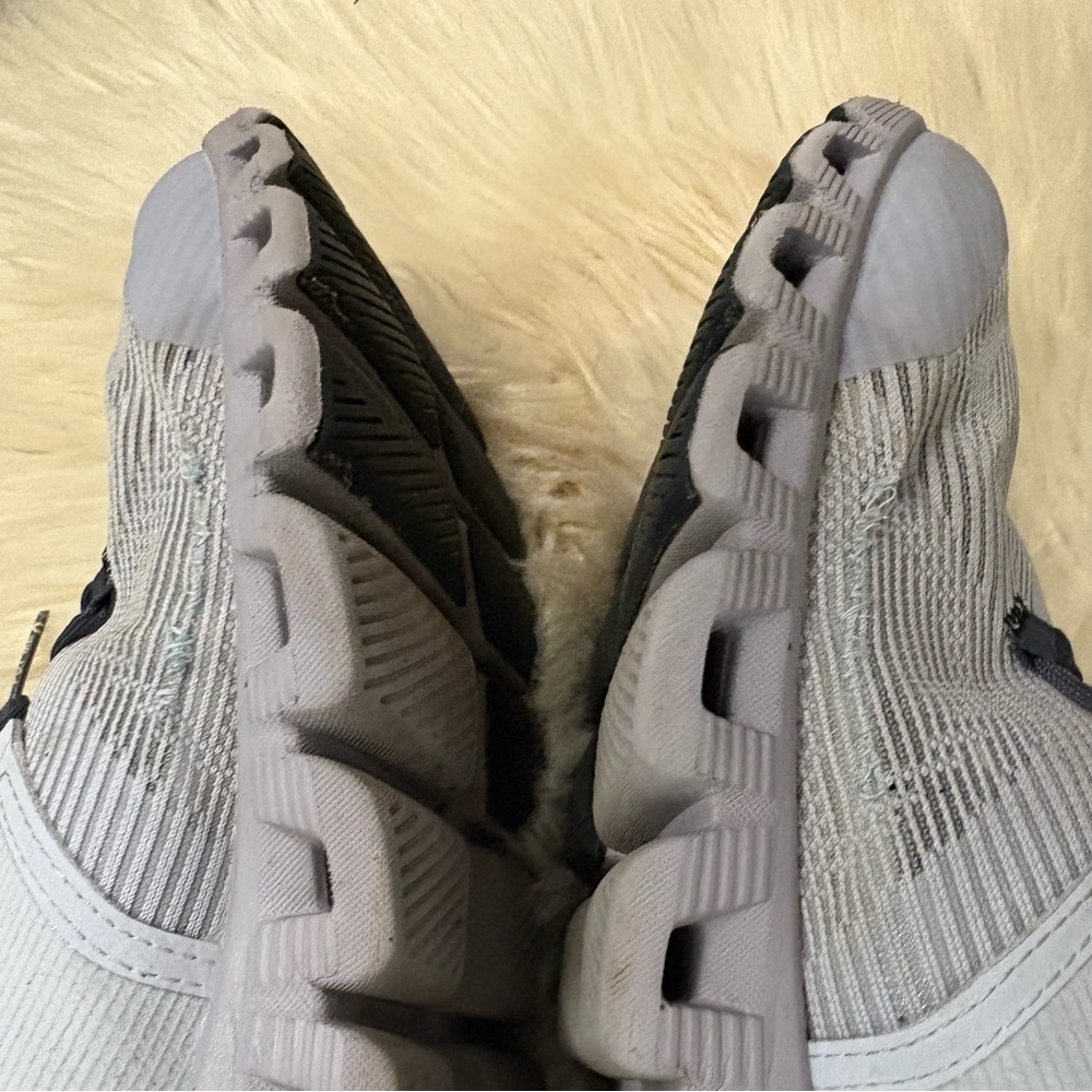 On Running Cloudstratus Light Blue and Yellow Shoes ON W CLOUD X 3 SHIFT sz 8 - Picture 9 of 9